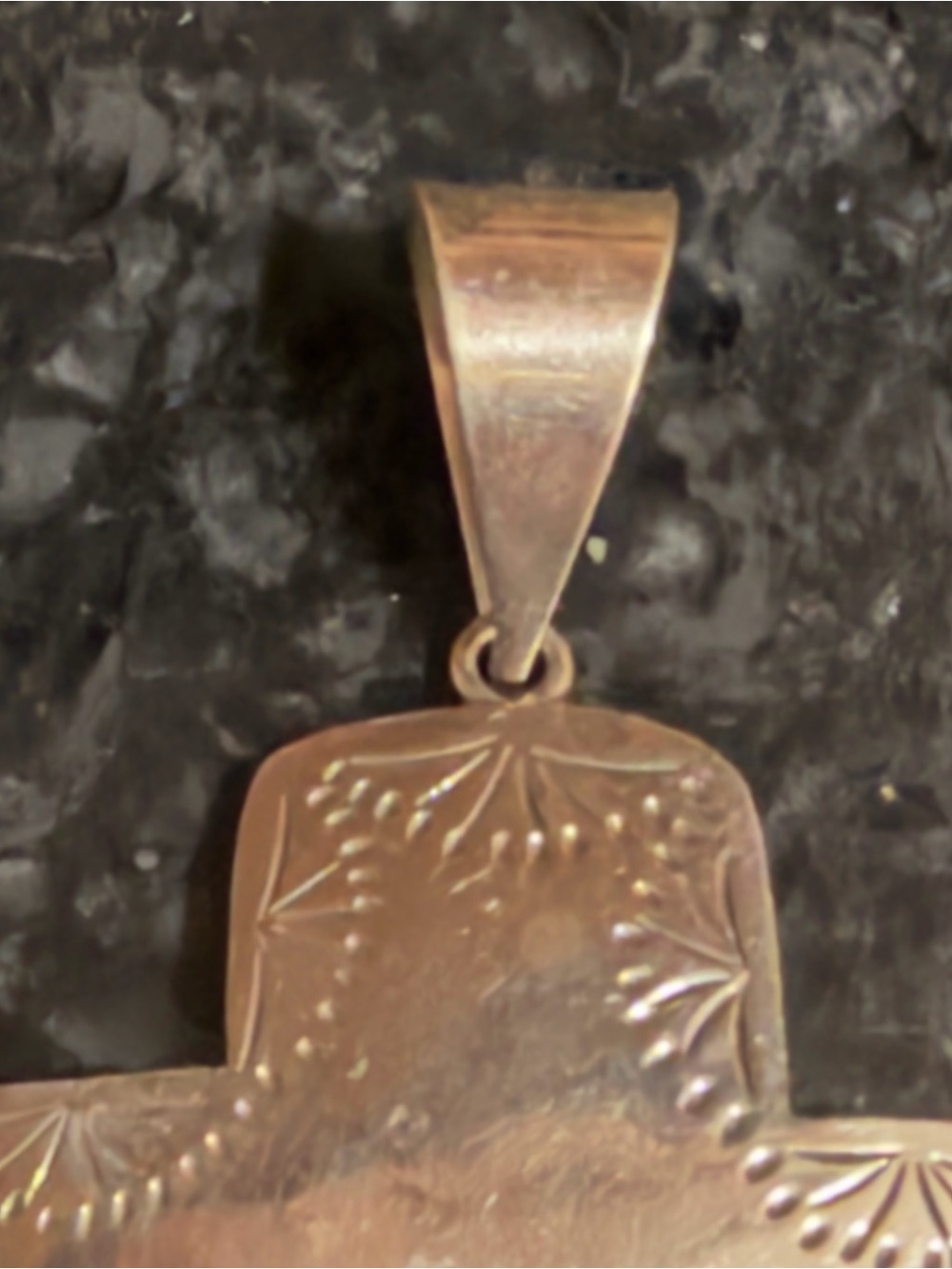 LARGE STERLING SOUTHWESTERN STYLE CROSS PENDANT - Picture 5 of 8